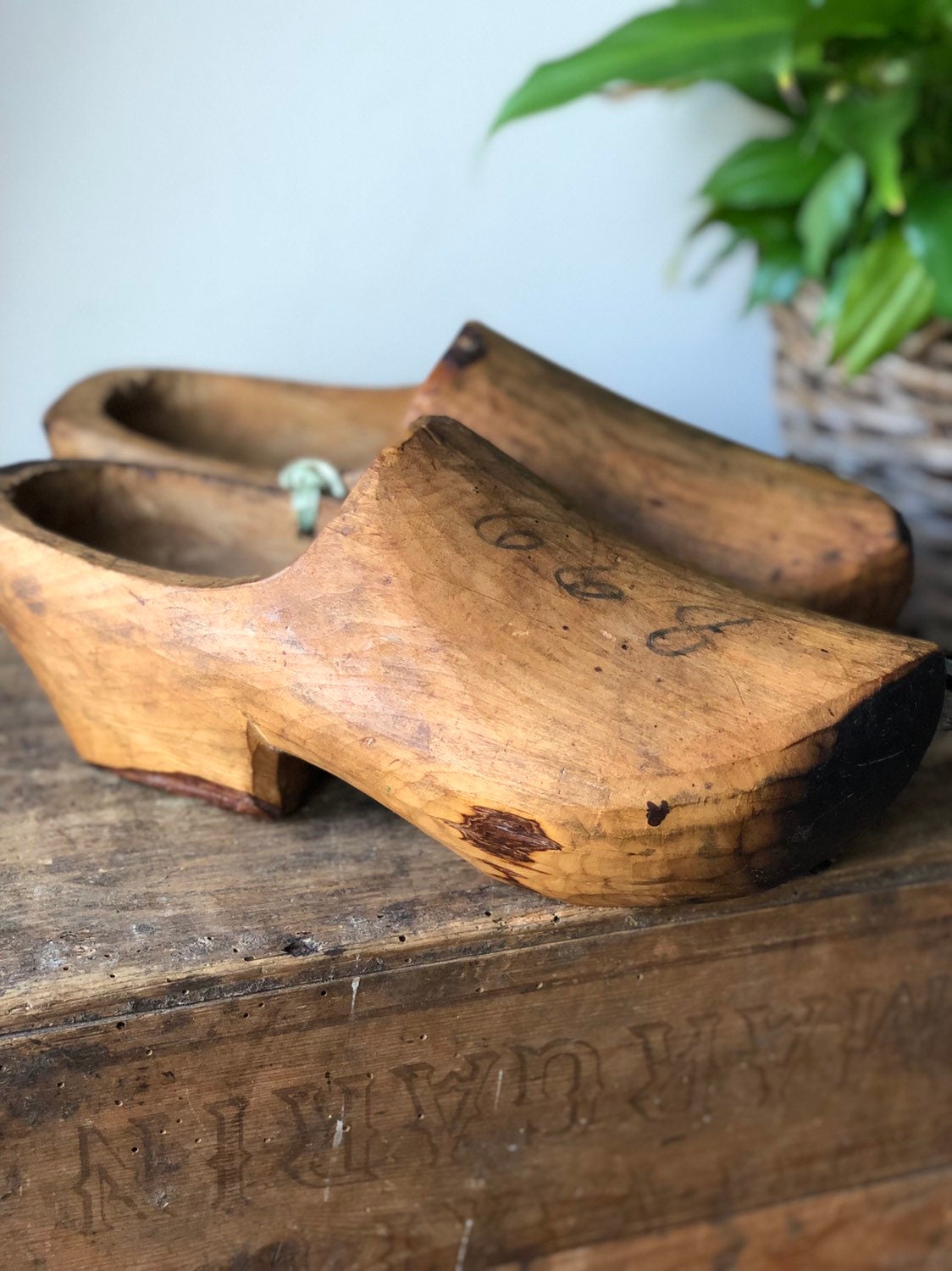 clogs shoes origin