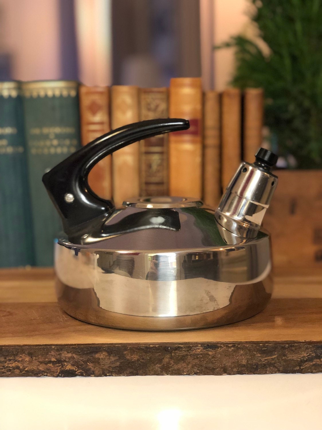 Mid century modern Italian stainless steel kettle stamped Sola elite 100