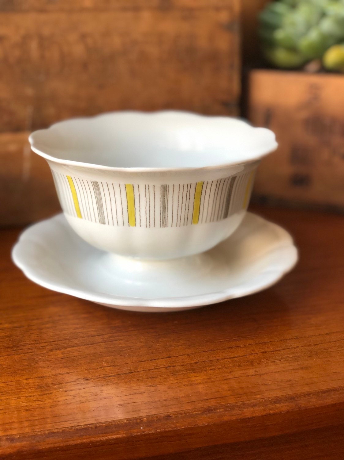 Swedish vintage Rörstrand bowl with attached plate tureen from the