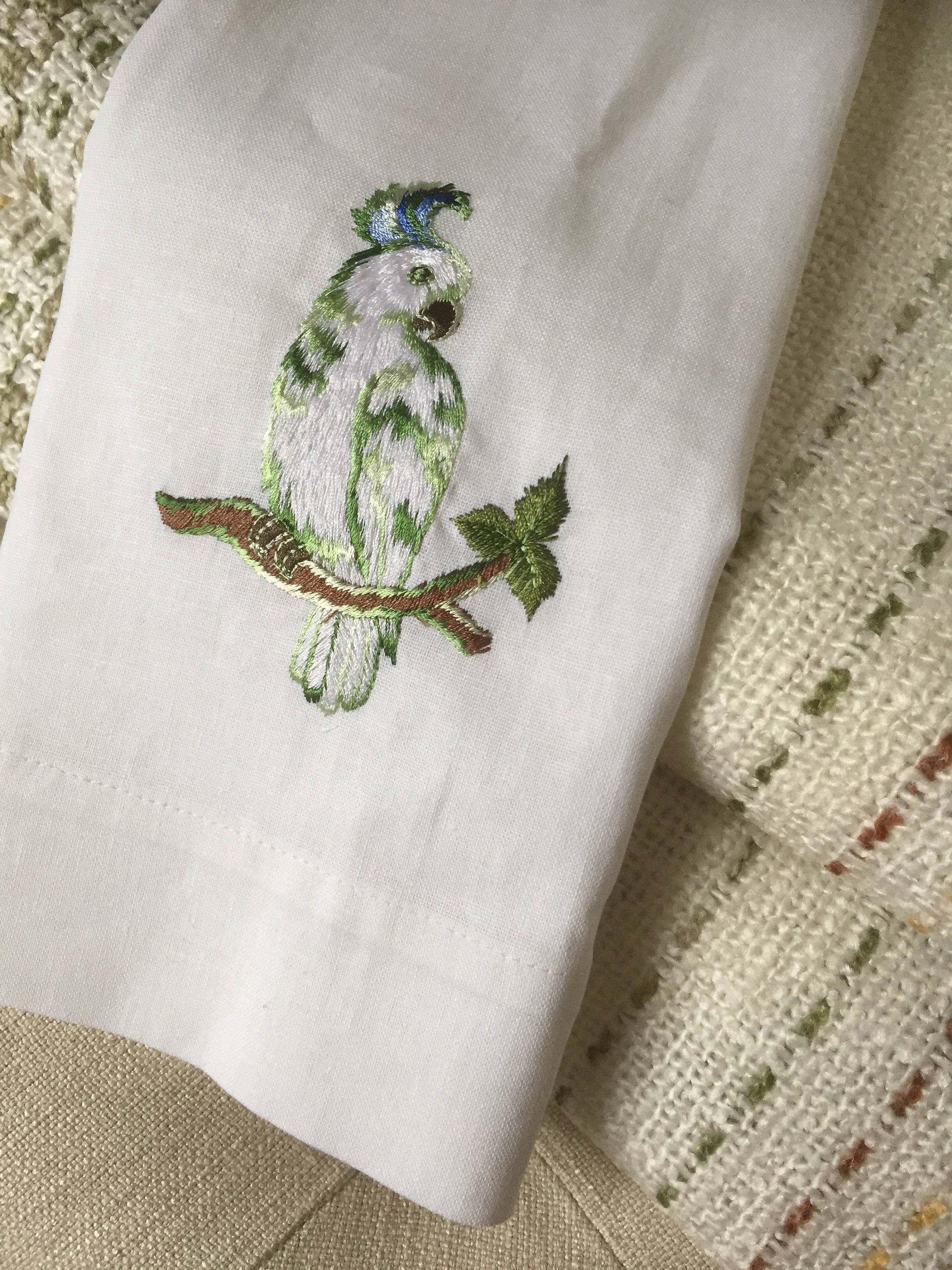 Parrot/hand towel/embroidered/linen/bird
