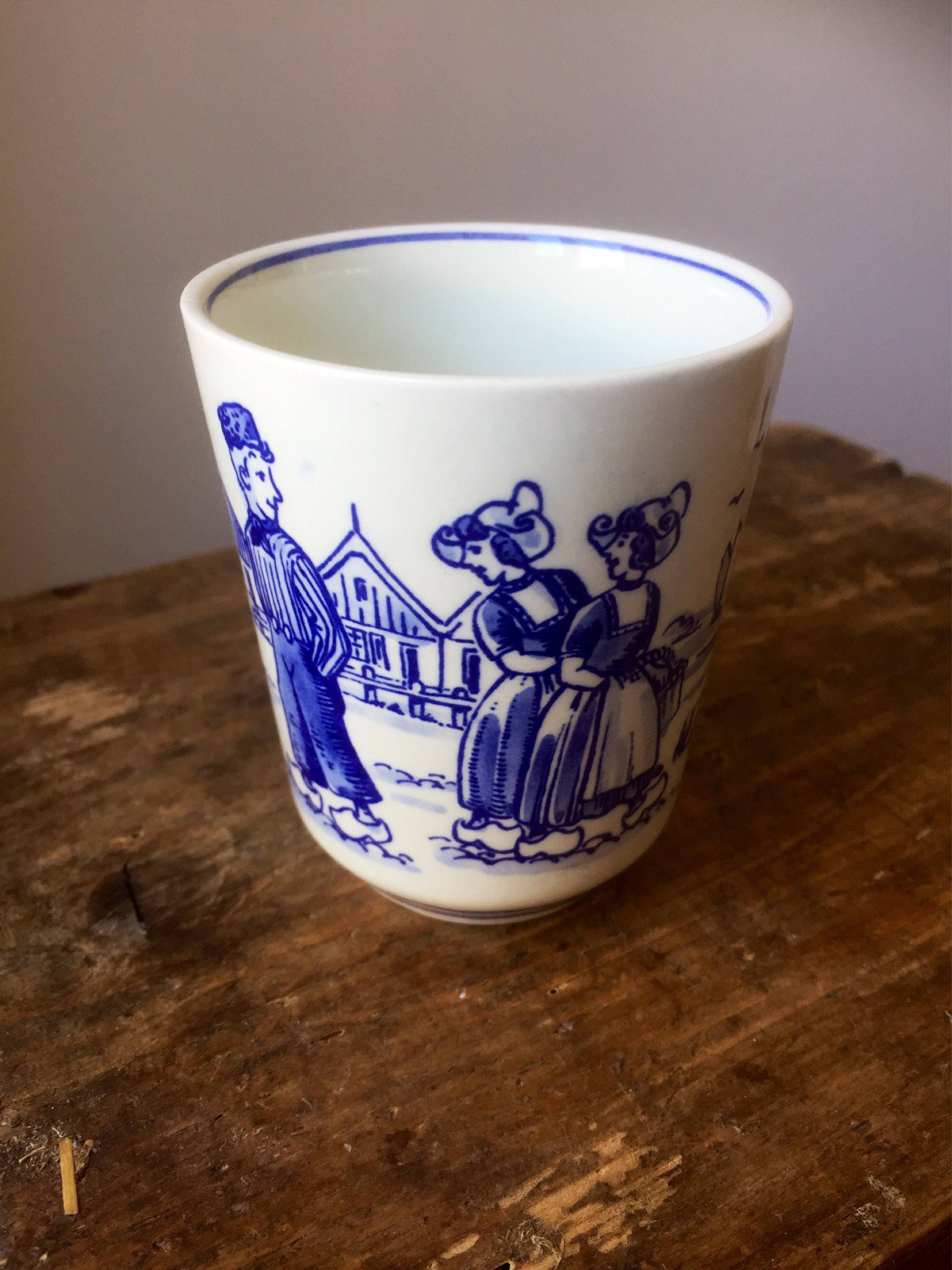 Delfts Blauw Royal G. Volendam beaker cup hand Dutch Delft unicum 6/1