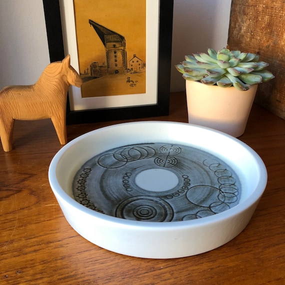 Vintage Rörstrand dish designed by Olle Alberius from the Sarek series 1960s