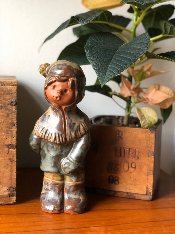 Vintage keramik Sweden ceramic winter boy figurine 1950s Scandinavian design