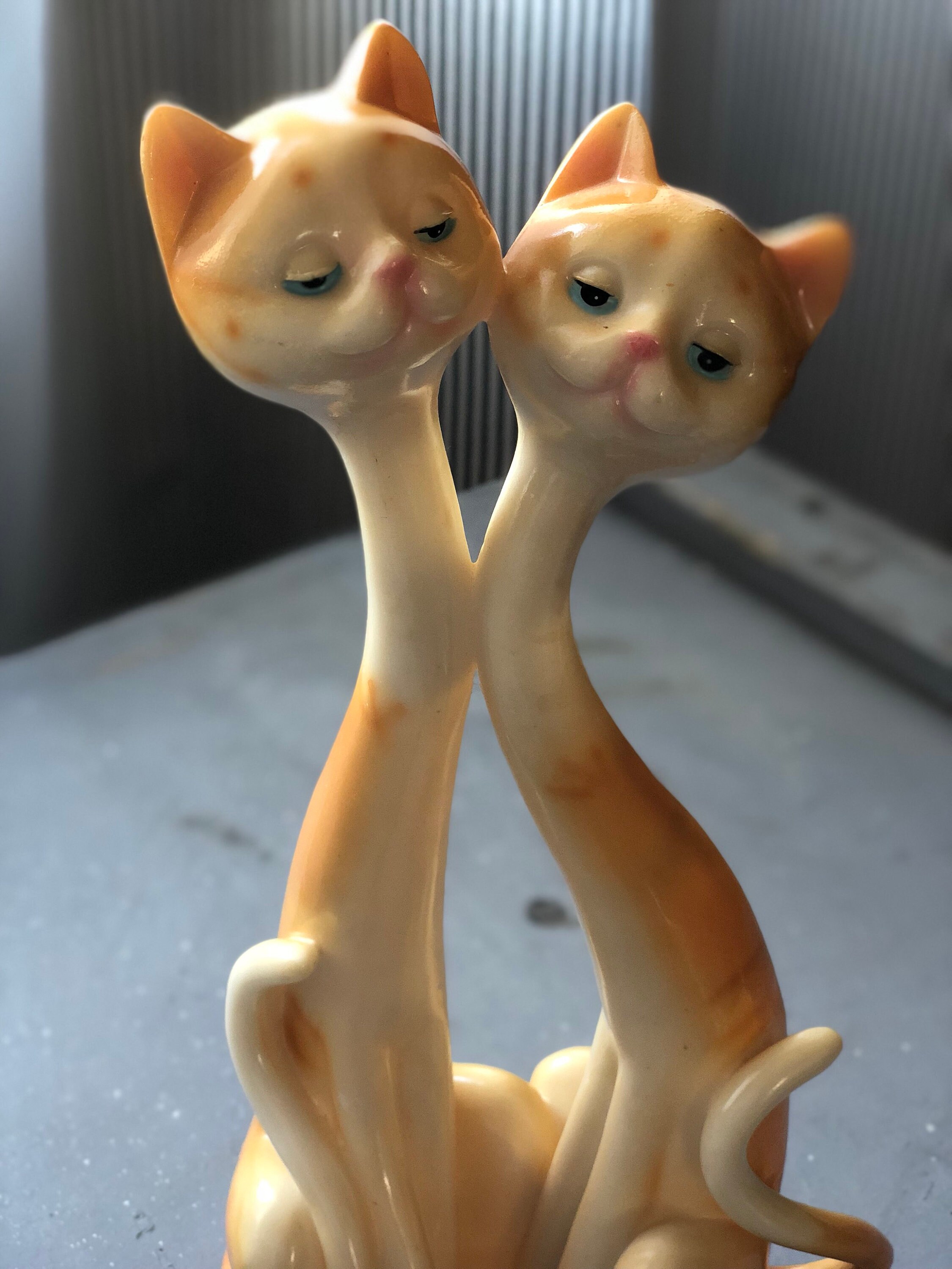 charmstone figurine siamese cat charmstone figurine siamese cat