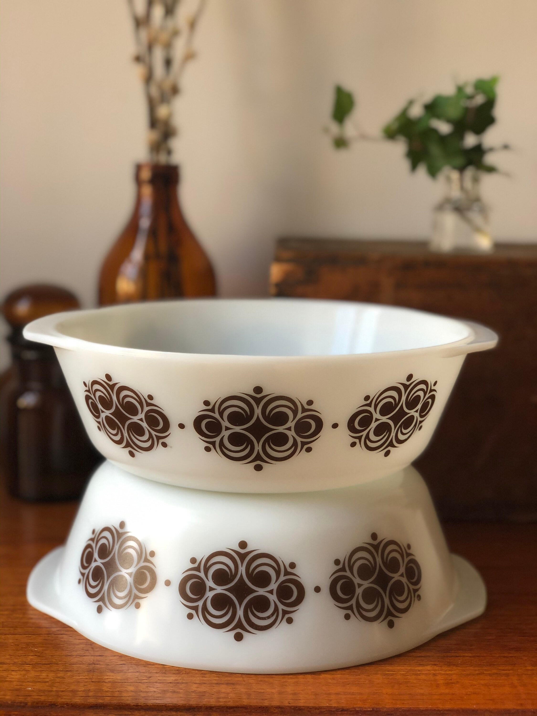 Rare unmarked serving bowls brown retro pattern tablescape pressed glass