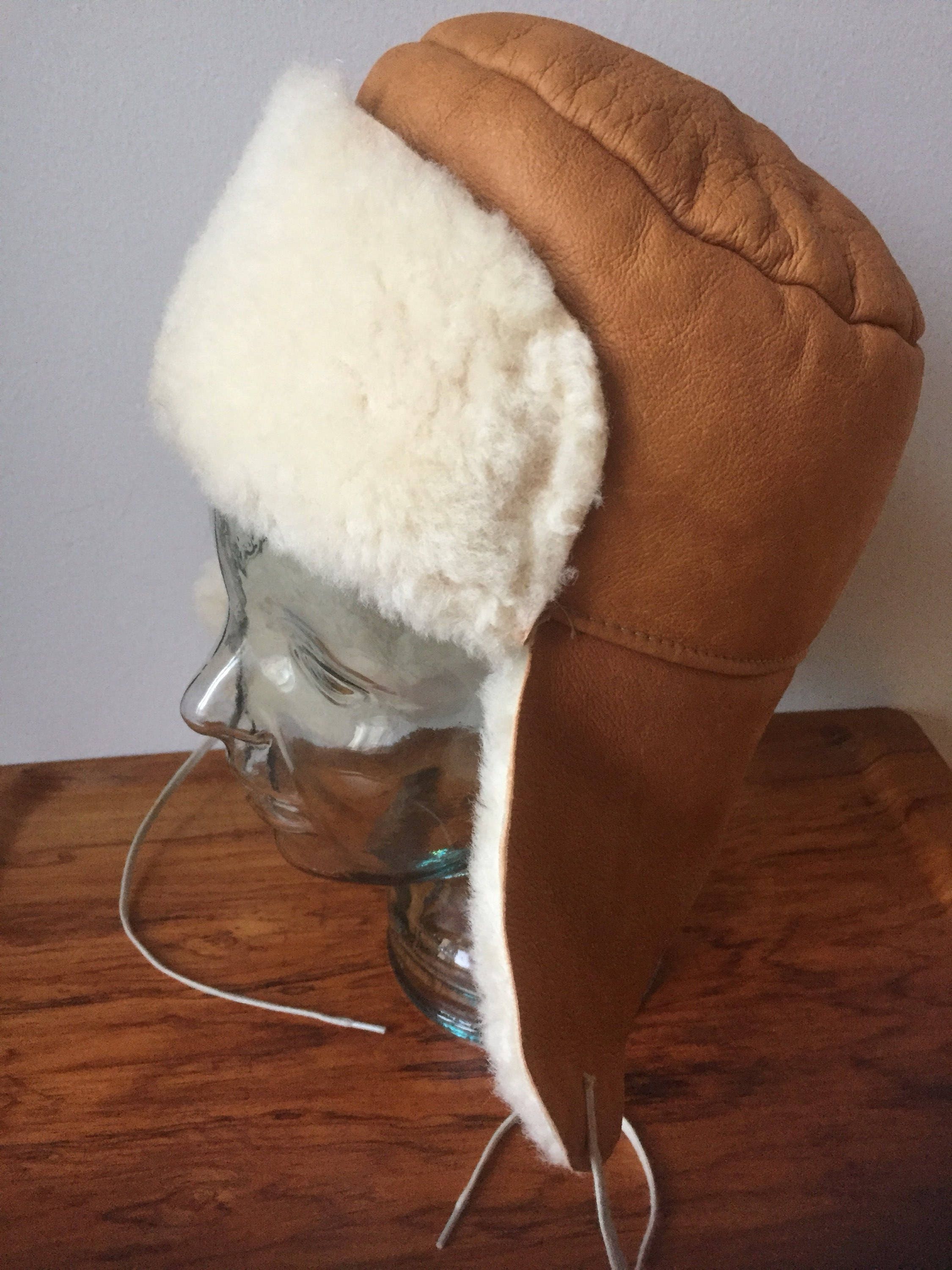 Kid's Trapper hat/Sheep skin hat/Vintage/brown/wool/1970s/hat/tie