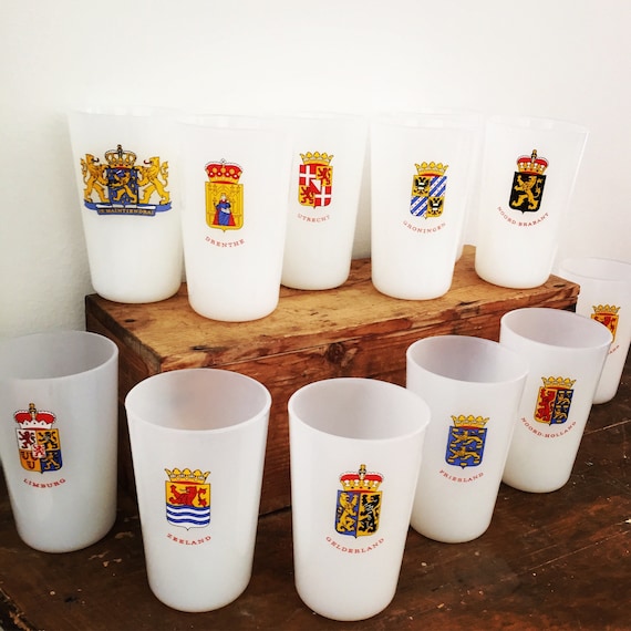 Dutch Milk glass features the provinces Netherlands arms made in france vintage Holland