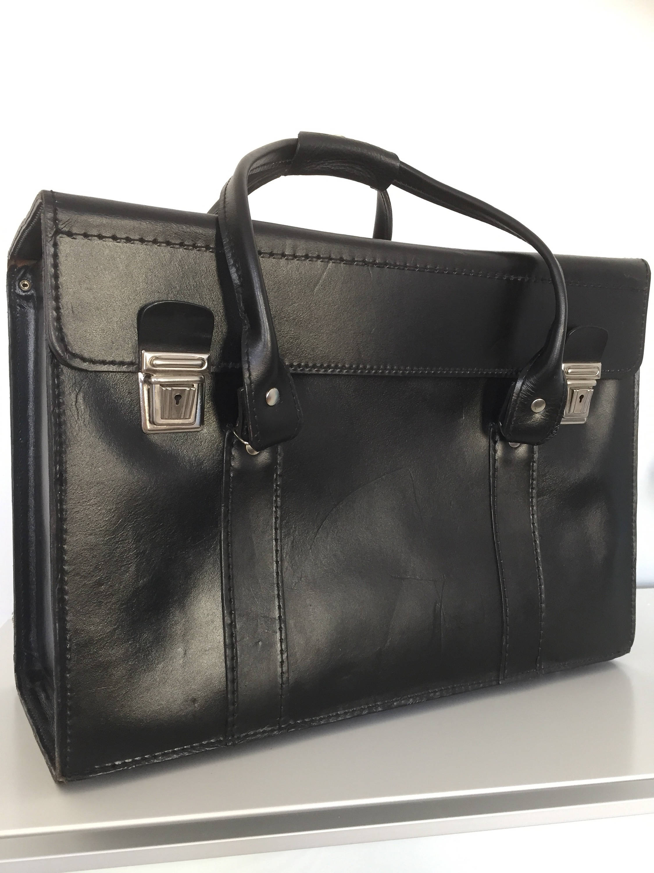 Mens vintage leather tote attasche valais luggage carryon black leather ...