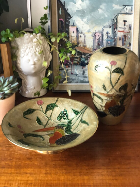 Cloisonné in brass vase and bowl set gold parrot bird motiff orange green  chinoiserie decor Hollywood regency Art Deco