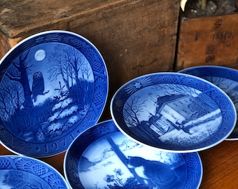 Skandinavische dänische Royal Kopenhagen Sammler CHRISTMAS PLATES 1970, 1971, 1973, 1974, verkauft einzeln limitierte Auflage