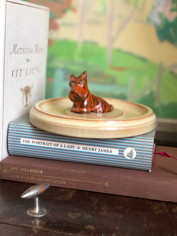 Older Höganäs cigar ashtray ceramic dish with Scotty dog figurine ashtray series signed / earth tones / orange