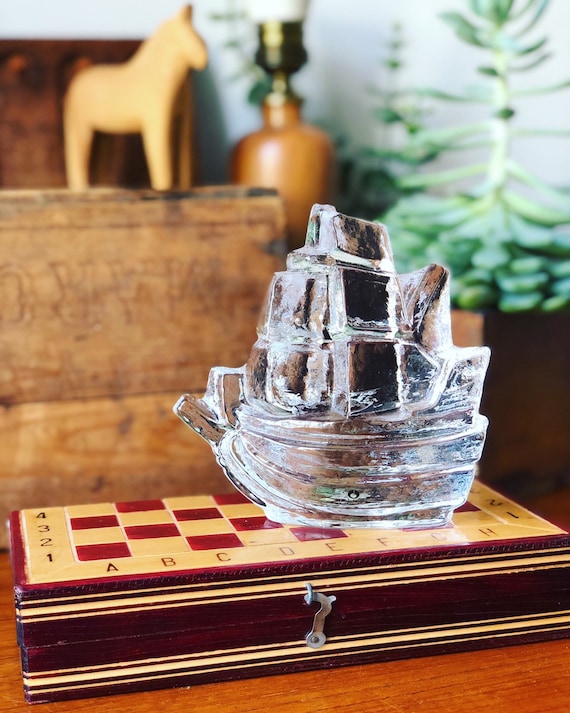 crystal glass Tall Ship / boat ship sculpture figurine for Pukeberg glassworks designed by Uno Westerberg 1960s