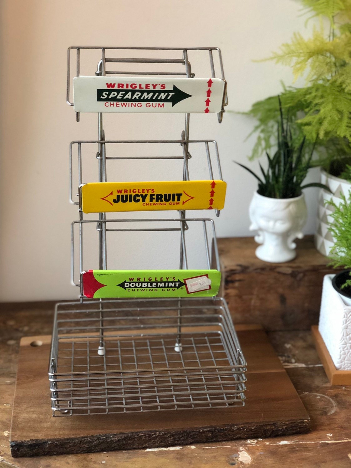 Vintage bubble gum storage rack / Wrigley Spearmint Doublemint