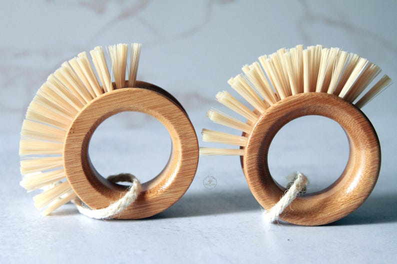 GreenlivingsoapCo O Ring Veggie Brush - Thumbnail 2