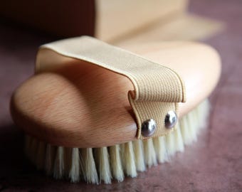 Eco-Friendly Wooden Bath Brush with Super Soft Boar Bristles