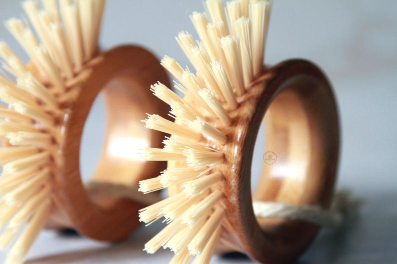 GreenlivingsoapCo O Ring Veggie Brush