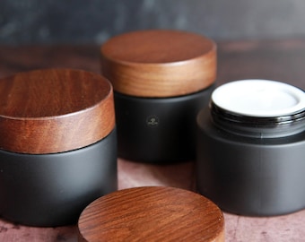 Dark Violet Glass Cosmetic Jar: Ash Wood Lid, UV Protection, Capacity 3.52oz
