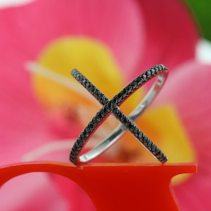 0.62ct Designer X Black Diamond Ring Micro Pave Set in oro bianco 14 carati