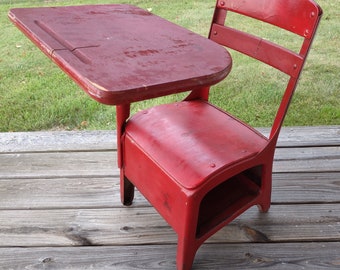 small vintage school desk,Southern Desk Co.,Hickory NC,metal base,wood seat & desk top,wood slats,nostalgic,red school desk,preschool size