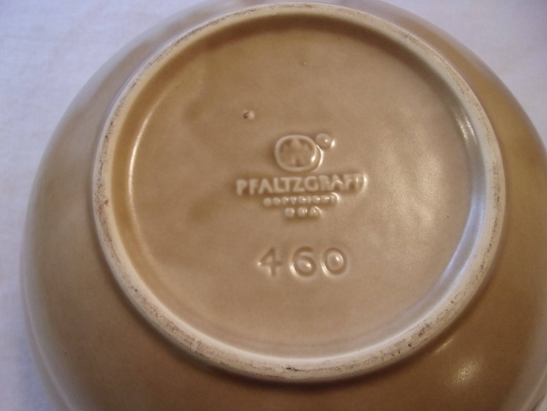mixing bowls,earth-tone and blue,10 and 8 across,stoneware,made in USA,serving,farm house Pfaltzgraff,Folk Art pattern,1980/'s pattern, 2