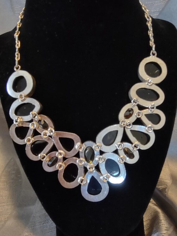 statement necklace,hand crafted,silver plated,bla… - image 6