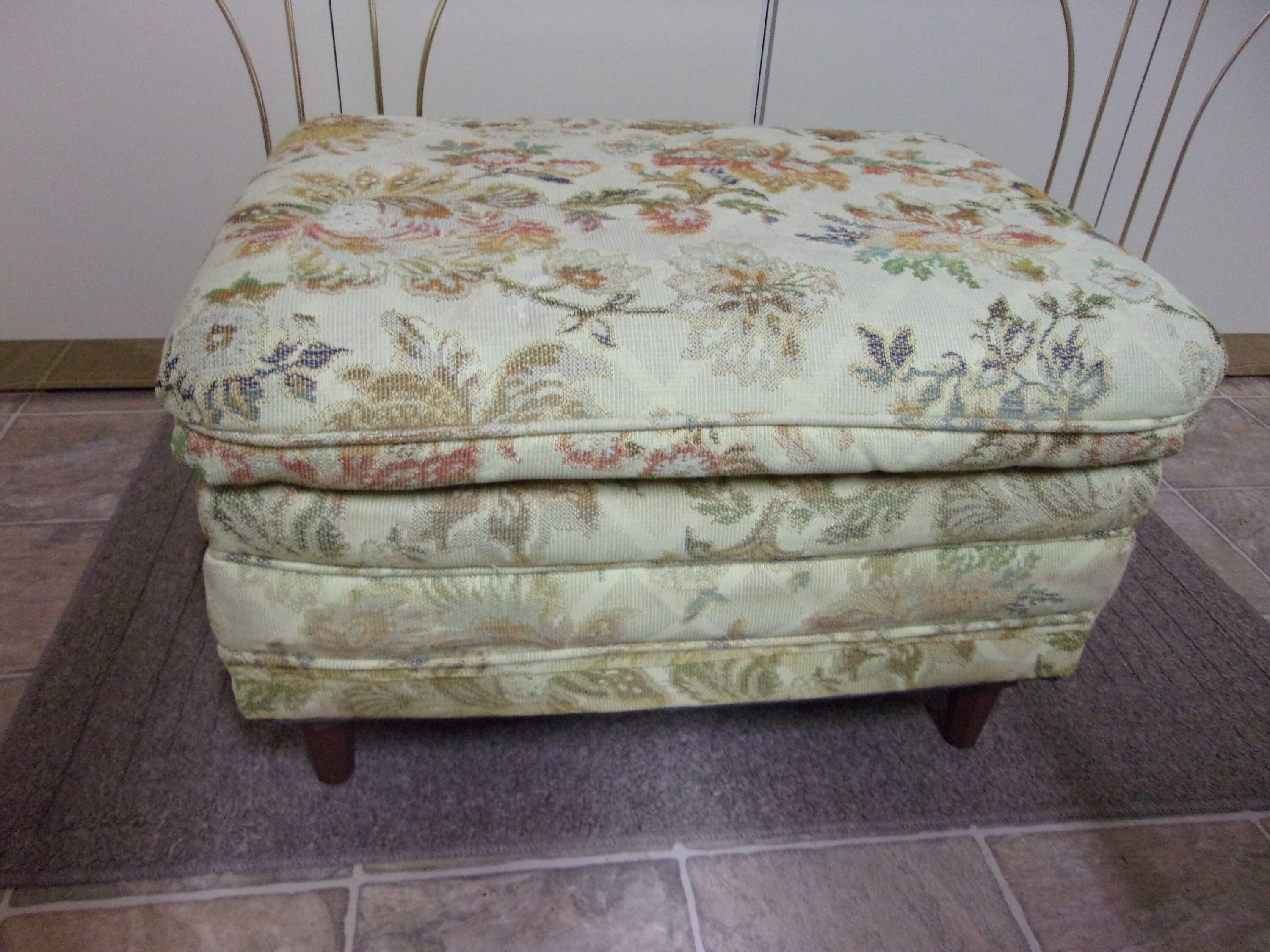 Otomana tapizada vintage otomana cubierta de tela 1970s | Etsy