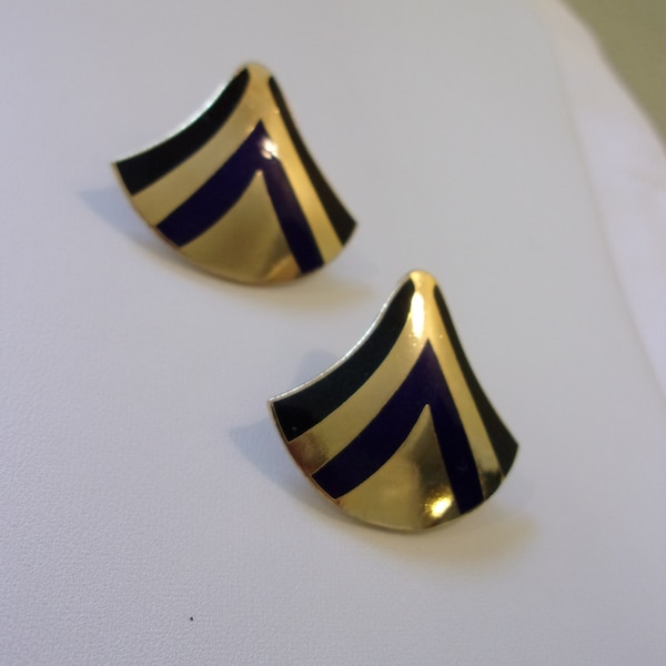 genuine cloisonne pierced earrings,fan design earrings,1980's,gold tone metal,black enamel,plum color enamel,retro earrings,bold design,gift