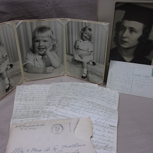 Carta y postal de 1930, fotografías profesionales antiguas, graduación, niña rubia, dama morena, días pasados, nostalgia, carta de 12 páginas