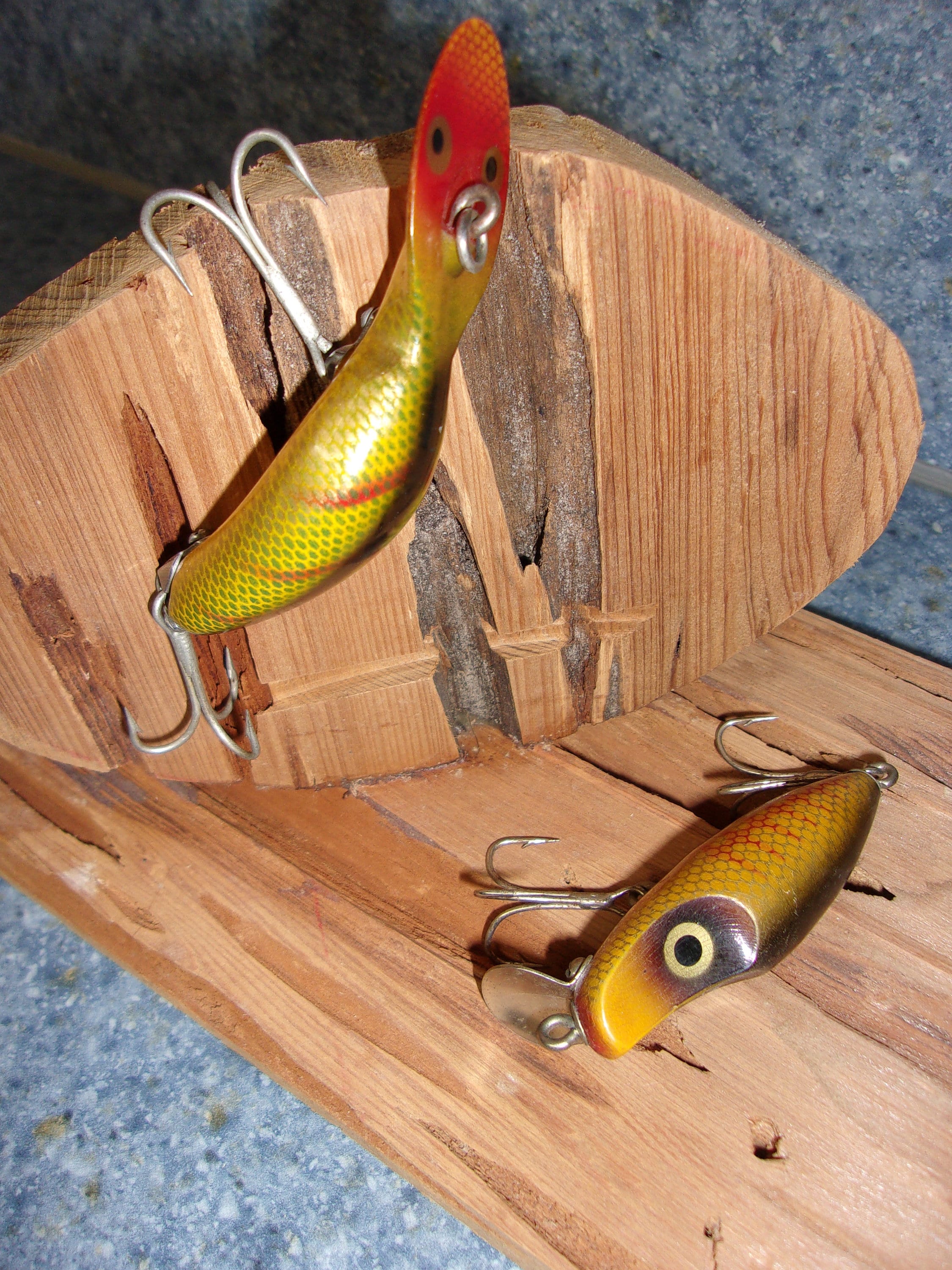 Vintage Fishing Lures,heddon,millsite,lot of 5,pecky Cyprus Wood Stand,rare  Wood,fishing Lure Collection,fishing Gift,cabin Decor,lake -  Canada