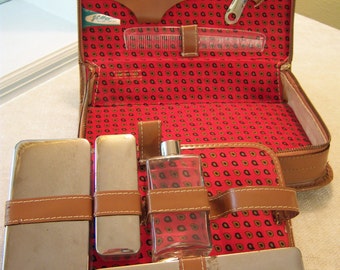 Vintage gentlemens travel kit/Sears Roebuck USA/JC Higgins/Pereline Germany/Leather case/Grooming kit/Shaving kit/Travel kit