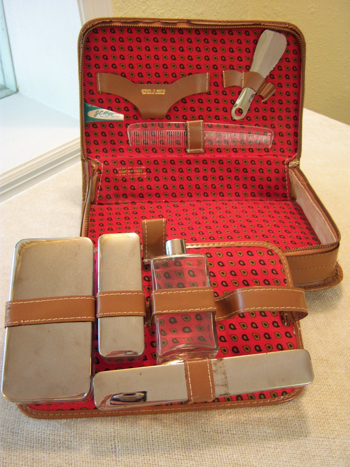 Vintage gentlemens travel kit/Sears Roebuck USA/JC Higgins/Pereline Germany/Leather case/Grooming kit/Shaving kit/Travel kit