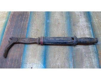 Vintage Antique Tool _ Slam Hammer Nail Puller Bridgeport Sur Grip -No.56