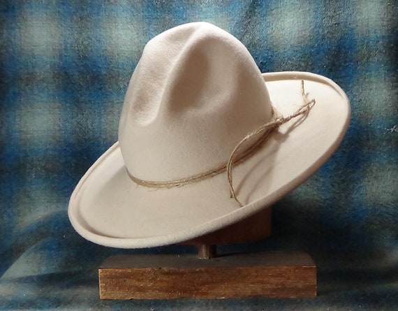 buckaroo cowboy hat