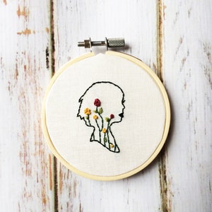 Mini Embroidery hoop Embroidered hoop art Silhouette woman Embroidery Floral hoop art Embroidery art Gift for her Hippie home decor image 2