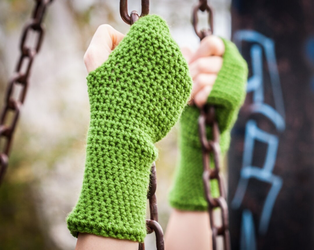 Olive Green Fingerless Gloves / Green Crochet Arm Warmers / Apple Green