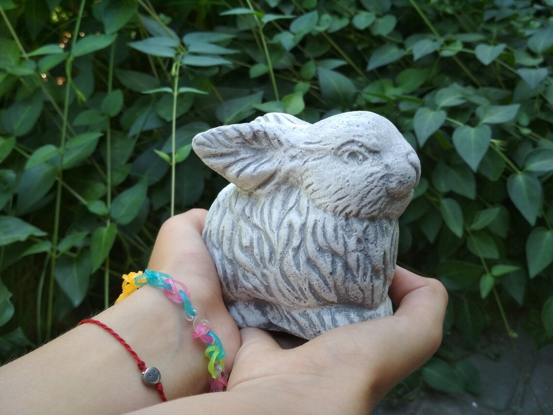 rabbit concrete statue