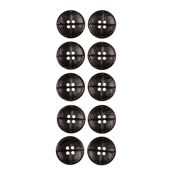 「BUTTON」STATUE Leather BLACK Giant Needle and Button in Manhattan