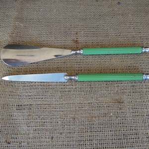 Vintage Art Deco Ladies Shoe Horn And File / Vintage Grooming Tools / Ladies Personal Grooming Tools