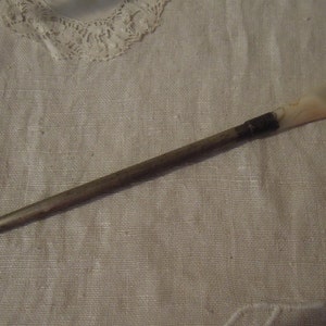 Vintage MOP Knife Sharpener / Antique Kitchen Cutlery Knife Maintenance