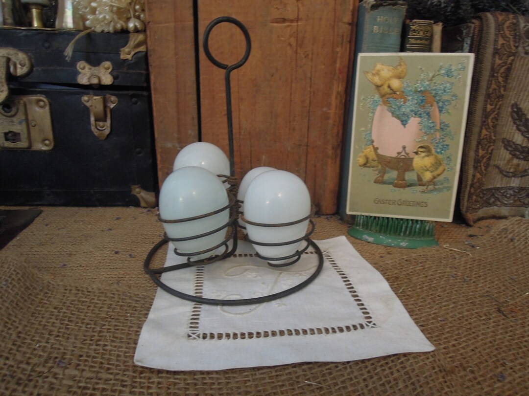 Vintage Egg Holder / Wirework Egg Stand / Wire Egg Basket / Farmhouse