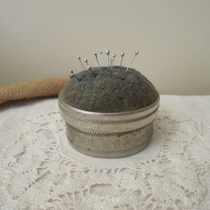 Vintage Small Pincushion / Tin Pin Cushion Box / Faded Blue Velvet Pin Cushion Box