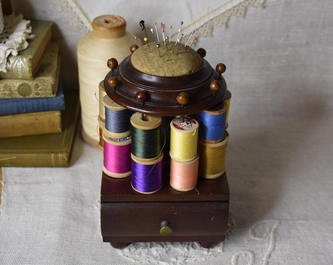 Antique Wooden Thread Spool Caddy Sewing Box / Victorian 1800 Shaker ...