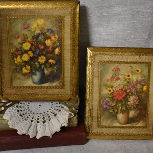 Vintage Pair of Floral Florentine Pictures / Vintage Gold Floral Plaque Pictures