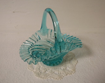 Vintage Fenton Blue Glass Basket / Brides Basket Teal Blue Ruffled Swirl Basket / Vintage Glass Easter Basket