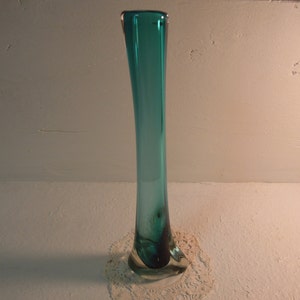 Vintage Hand Blown Art Glass Bud Vase / Teal Blue Stretch Glass Vase / Signed Jean E Smith 87