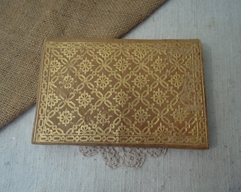 Estuche de billetera de cuero italiano vintage / bolso de embrague en relieve dorado de cuero marrón