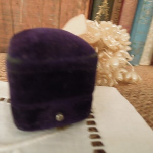 Vintage Victorian Purple Velvet Ring Box / Wedding Engagement / Vintage Presentation Box image 1