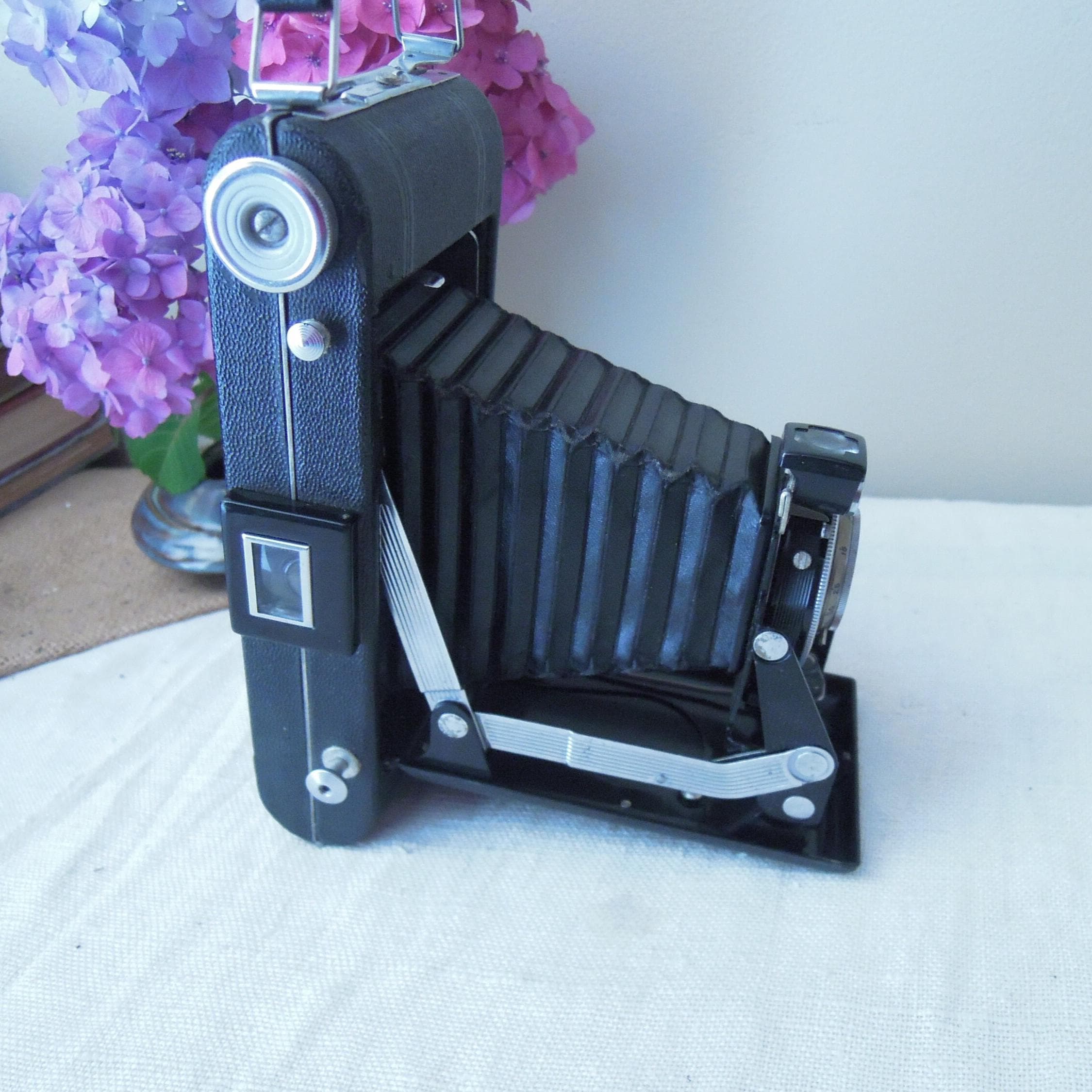 Antique 1930's Kodak Vigilant SIX-16 / Kodak Vigilant Folding