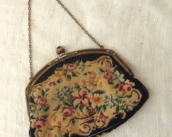 Bolsa vintage preta em tapeçaria / Bolsa preta dos anos 1940 / Bolsa de noite com fecho floral e detalhes em latão