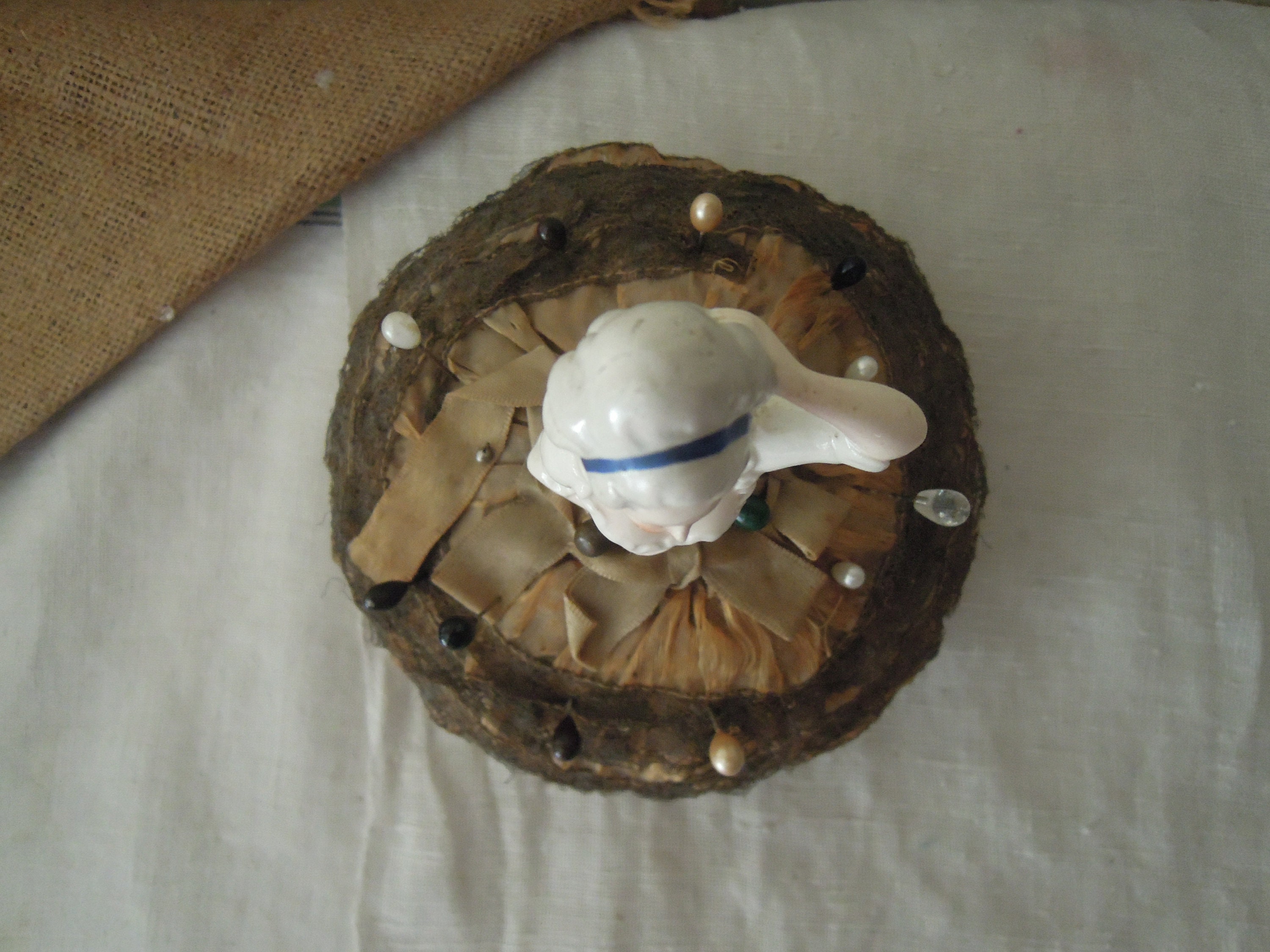 ヴィンテージ磁器製レディピンクッション / ハーフドールドイツ製